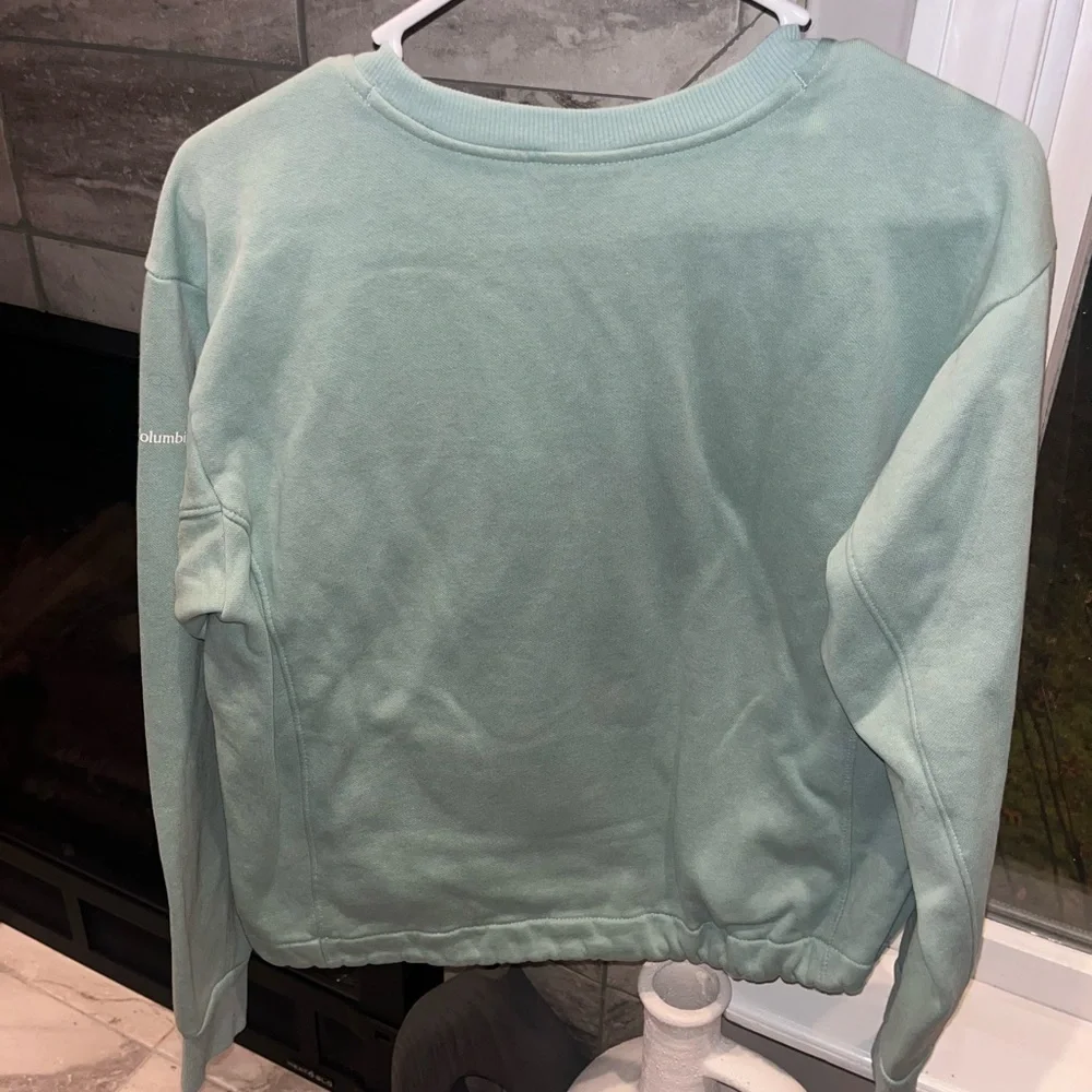Columbia Light Green Sweatshirt with Pocket